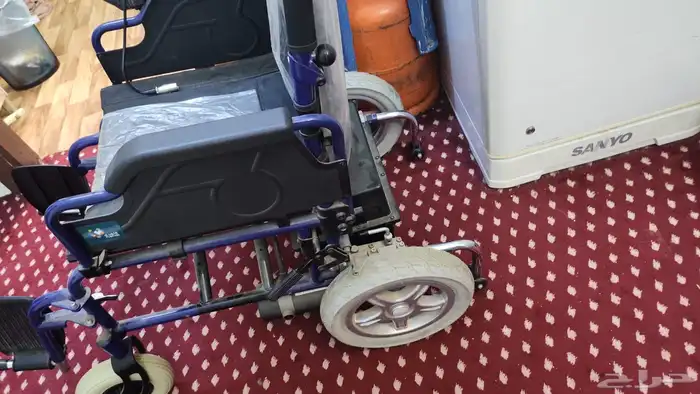 كرسي متحرك كهربائي 3