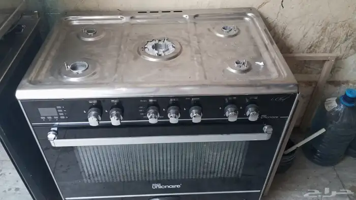 غاز كهربائي وأسطوانة شبة جديد شغال ع الشرط 0