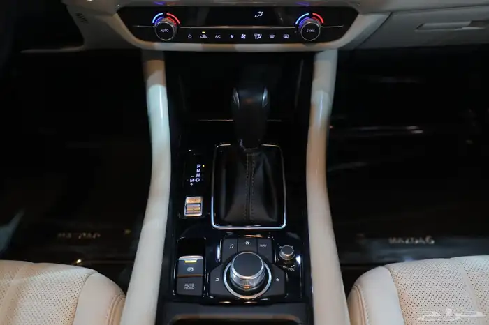 مازدا فئة 6 نص الفل مقاعد جلد شاشه 2025 شبه الجديد 9