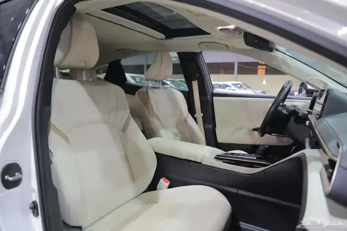 تويوتا كراون بريميوم هايبرد موديل 2024 10