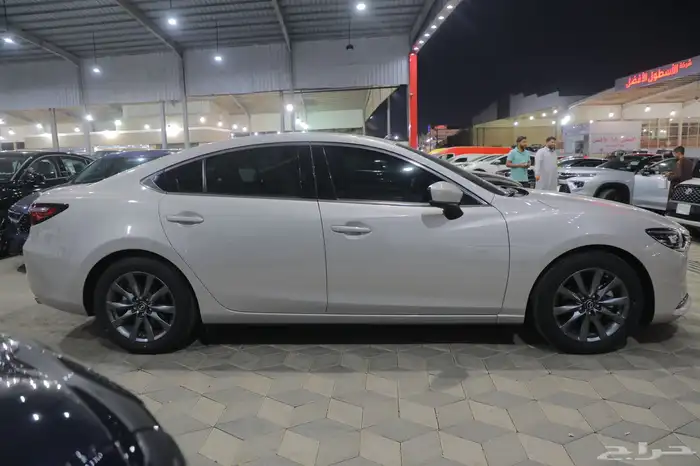 مازدا فئة 6 نص الفل مقاعد جلد شاشه 2025 شبه الجديد 6