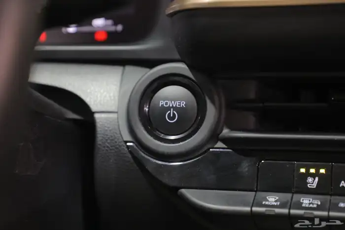 تويوتا كراون بريميوم هايبرد موديل 2024 16