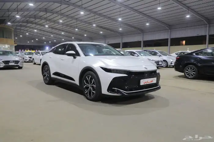 تويوتا كراون بريميوم هايبرد موديل 2024 0