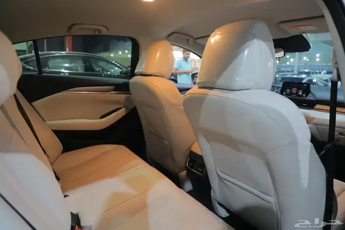 مازدا فئة 6 نص الفل مقاعد جلد شاشه 2025 شبه الجديد 17