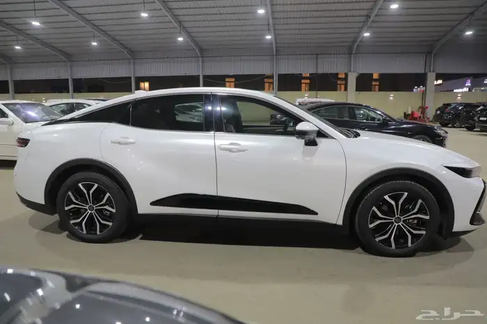 تويوتا كراون بريميوم هايبرد موديل 2024 3