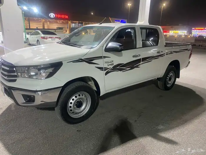 هايلكس 2022 GL ديزل 0