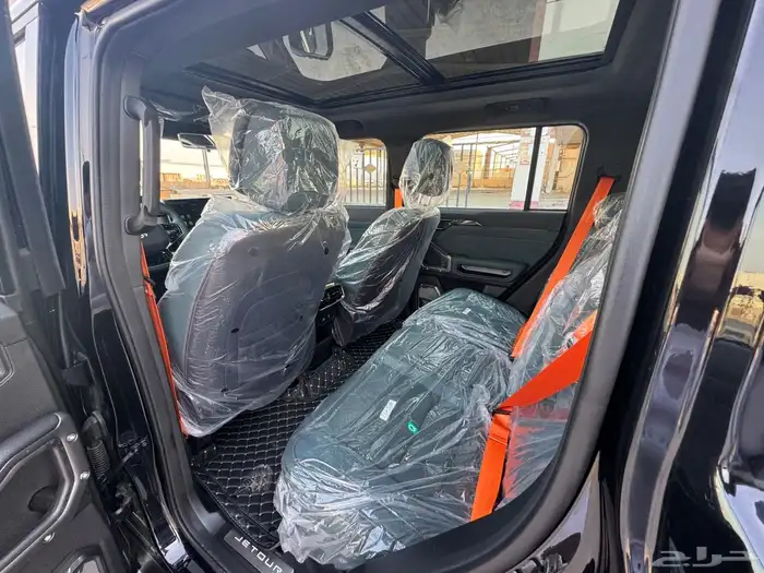 جيتور لاكجري اسود داخلي زيتي اصفار جديد أصفار 2026 20