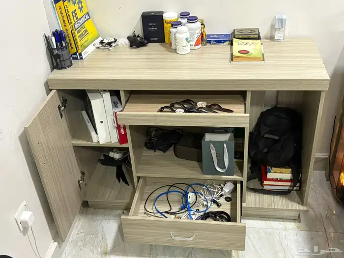 مكتب كامل للبيع بحالة الحديد 2