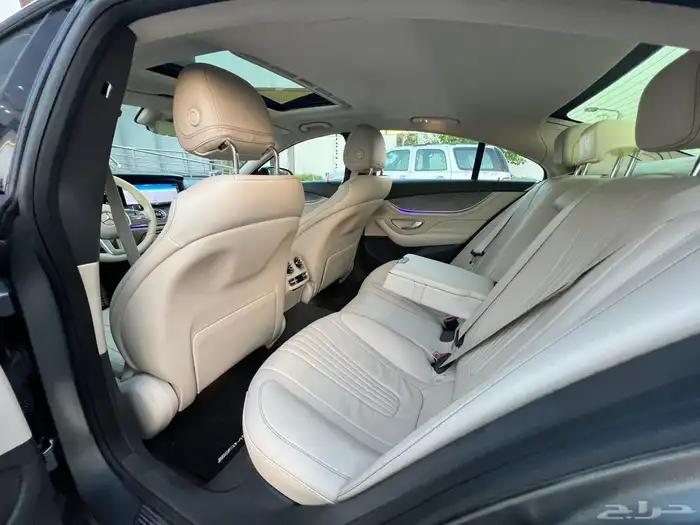 مرسيدس CLS350 2019 (بحالة ممتازة) 17