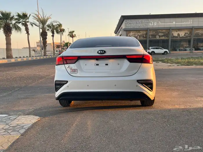 كيا K3سيراتو 2021(بنزين) فل بصمة شاشة 8