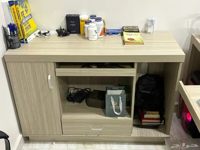 مكتب كامل للبيع بحالة الحديد 3