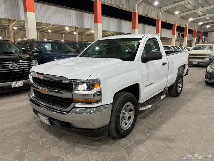 شيفروليه سلفرادو 2018 - عداد 51 الف فقط بحالة الوكالة .. 0