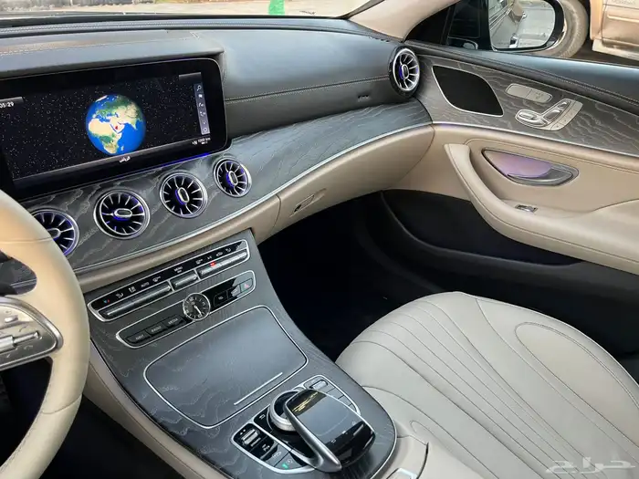 مرسيدس CLS350 2019 (بحالة ممتازة) 14