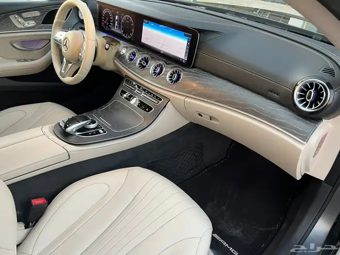 مرسيدس CLS350 2019 (بحالة ممتازة) 19
