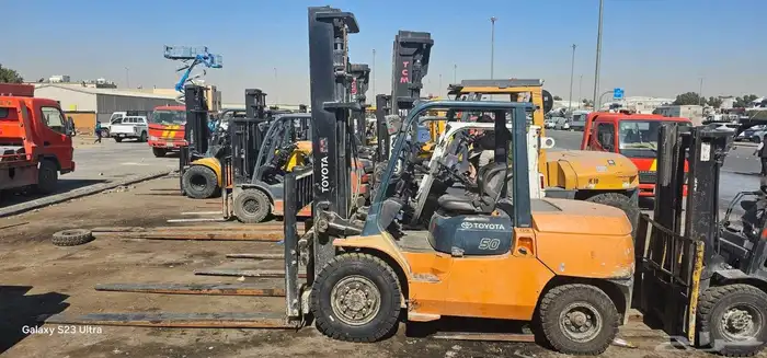 تاجير رافعات شوكية فوركلفت رافعة للايجار يومي شهري 9