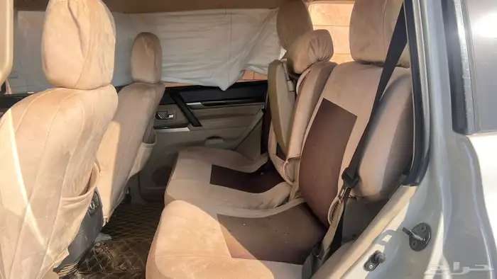 جيب باجيرو ميتسوبيشي 4