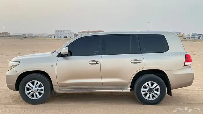 لاندكروزر جي اكس ار فل كامل مشروط بدي محركات شد بلاده 0