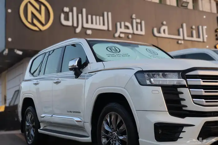 لاندكروزر تأجير شهري 1