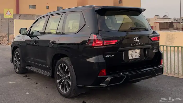 لكزس 2016 سعودي 1