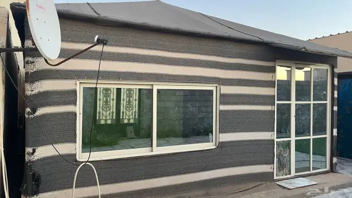 بيت شعر ملكي بدون المنقل والمكيفات 0