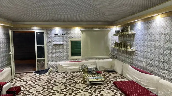 بيت شعر ملكي بدون المنقل والمكيفات 2