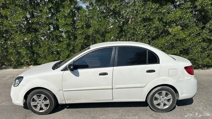 كيا ريو نظيفة جدا ممشى قليل 0