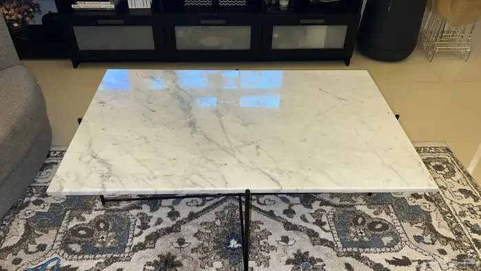 طاولة رخام 1