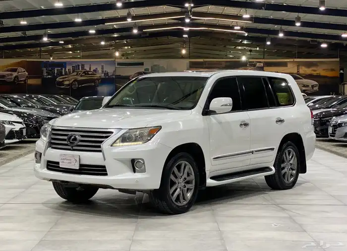 جيب لكزس LX570 فل 2013 0