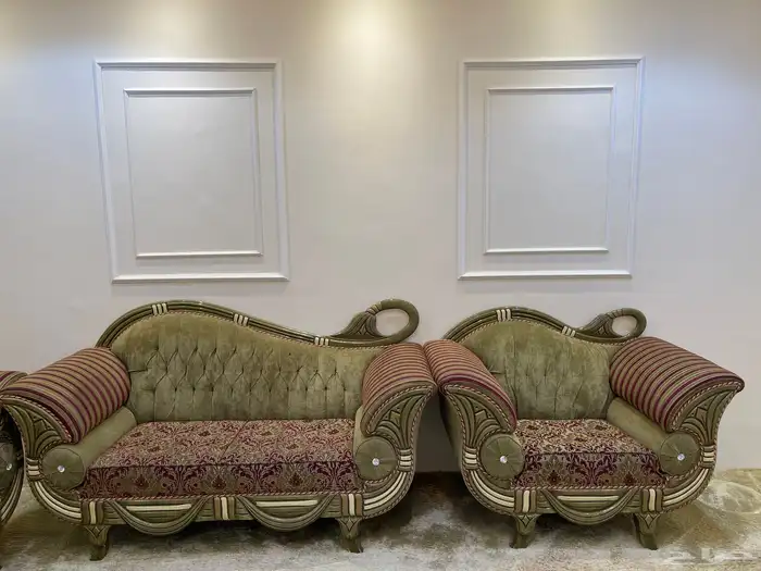 طقم كنب نظيف خالي من العيوب 1