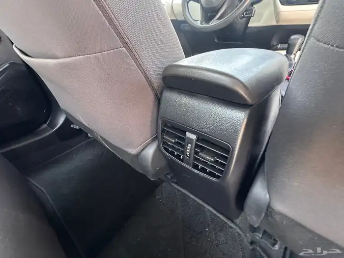 تويوتا كورولا 2021 نضيف1.5cc 35