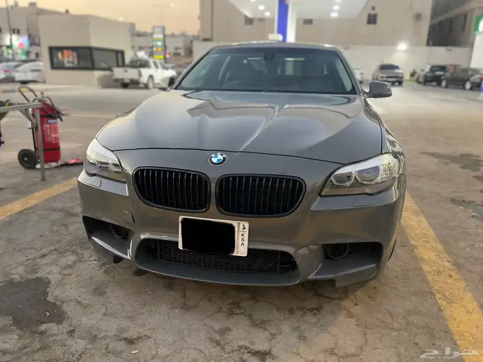 عرض خاص bmw 520 2012 حد 28 الف 2