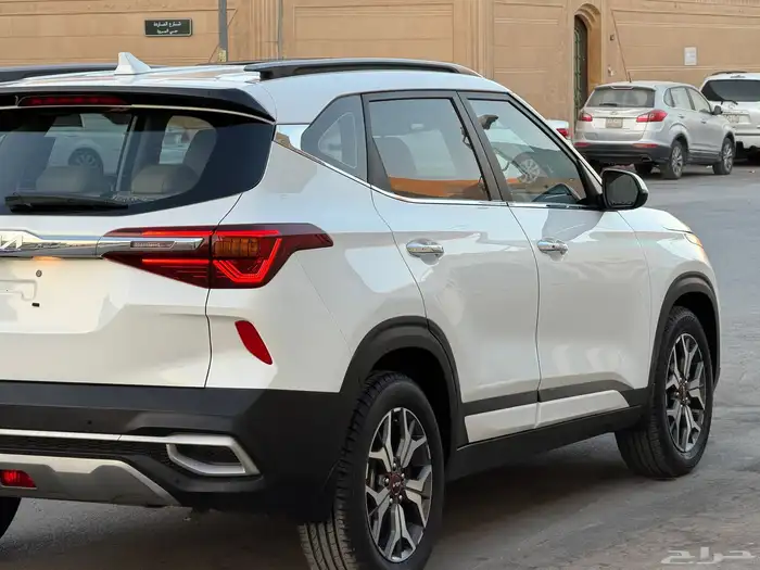 كيا سيلتوس 2023 فل كامل وكالة 3