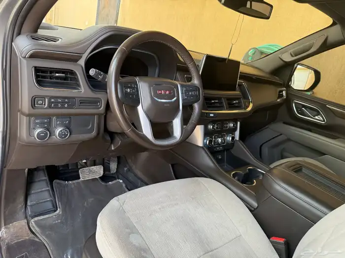 جمس يوكن المديل 2023 قصير دبل SEL سعودي اللون سمنتي 28