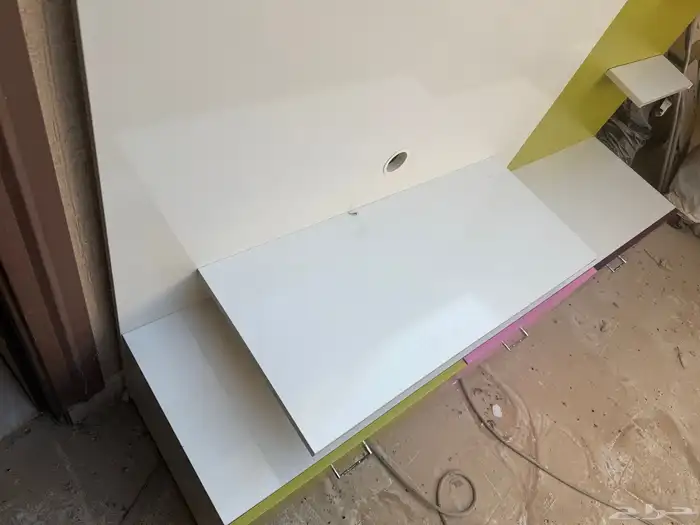 تلفزيون طاولة تلفزيون للبيع من سيتي دبليو 3