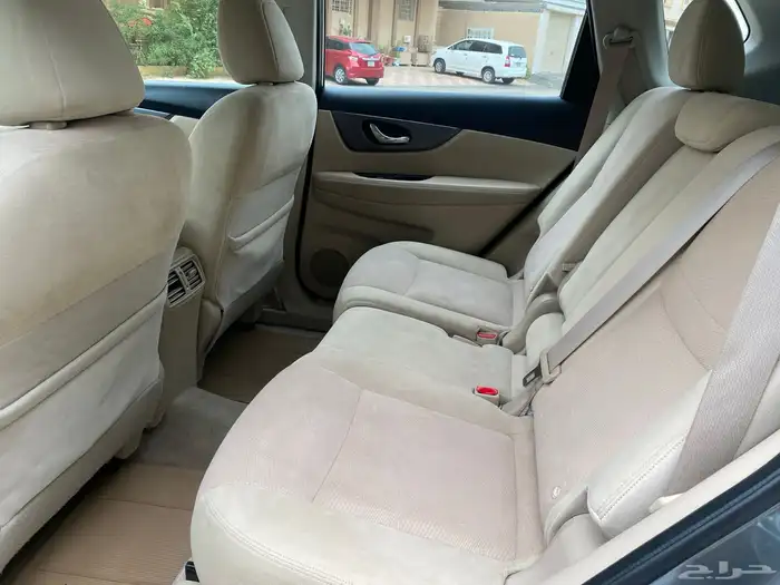 جيب نيسان اكس تريل 2016 في مكة 7