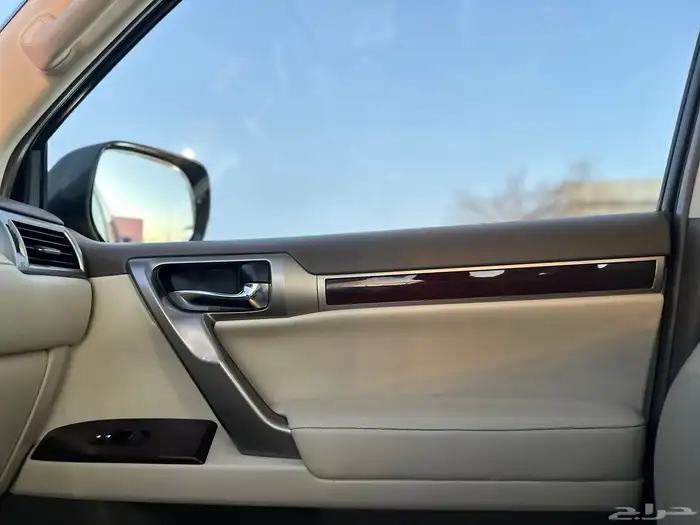 لكزس GX460 موديل 2014 سعودي فل كامل 29