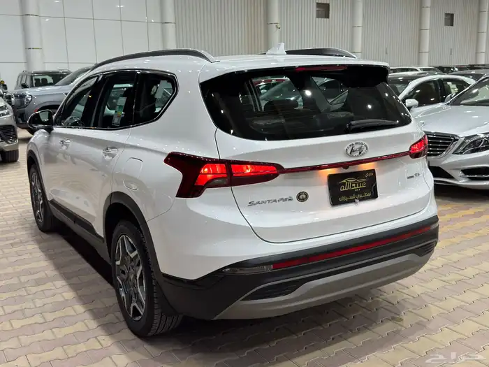 هونداي سنتافي موديل 2023 نص فل 5