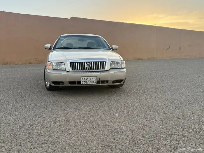 فورد 2009 جراند ماركيز 6