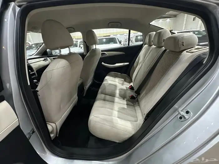 ام جي 5 موديل 2023 استاندر نظيف جدآ 13