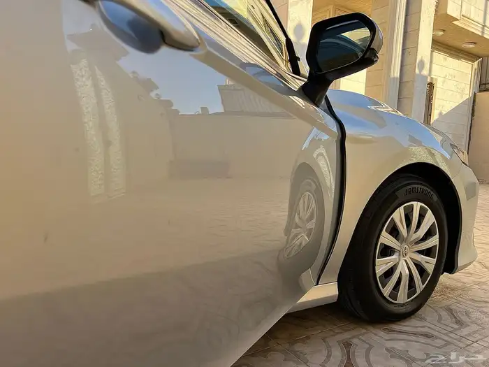 كامري 2022 LE عداد 78 الف 9