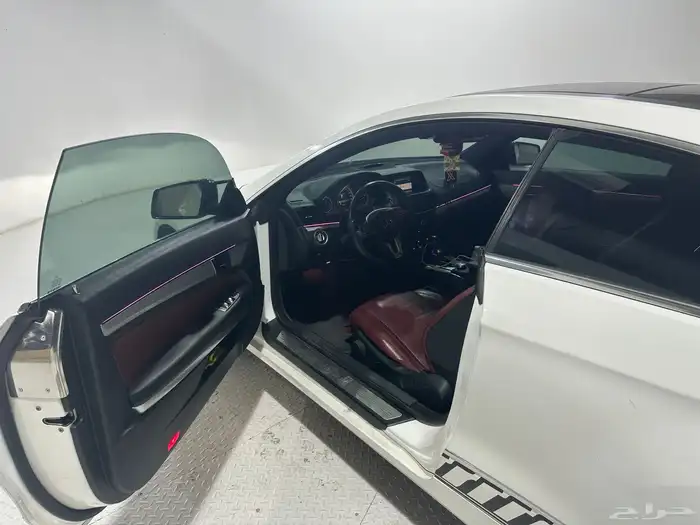 مرسيدس E250 كوبيه فل كامل 12