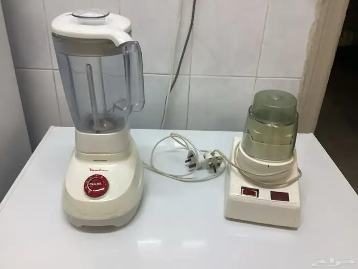 خلاطه مونليكس مع مطحنه صغيره وخلاطه جانبيه قديمه 1