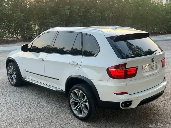 بي إم دبليو X5 10