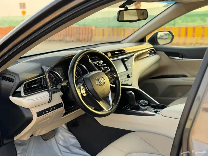 تويوتا كامري GLE بنزين 2020 4