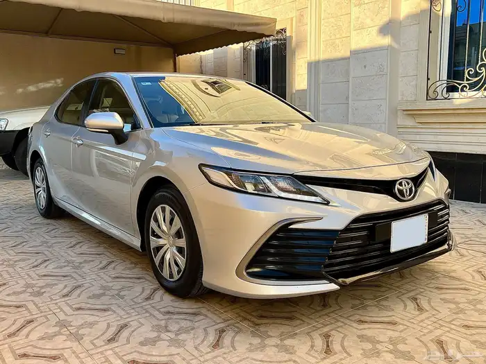 كامري 2022 LE عداد 78 الف 1