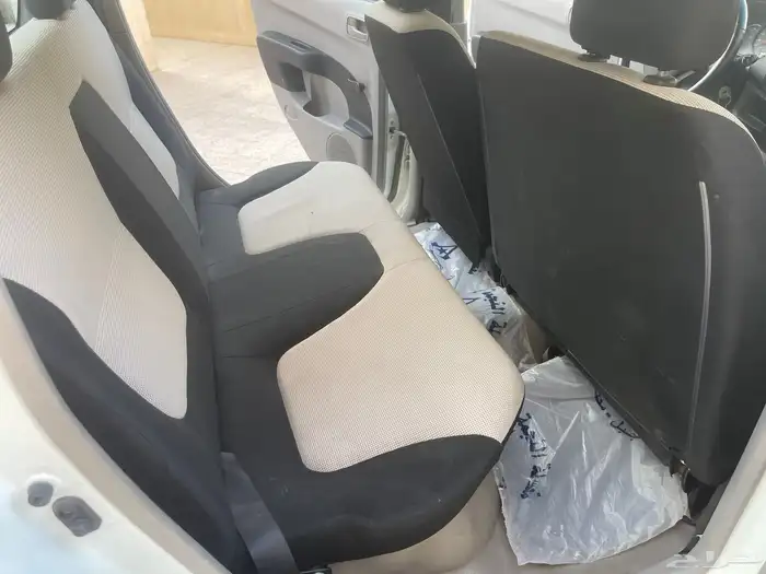 ميتسوبيشي L200 بنزين 2015 ممشى قليل 32