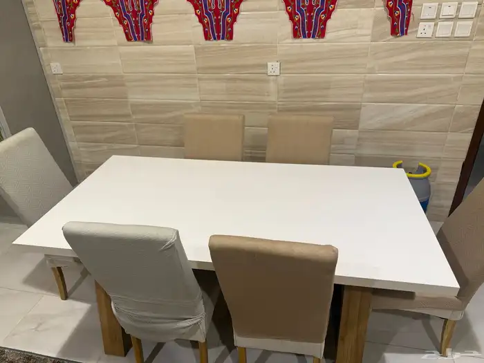 طاولة طعام 1