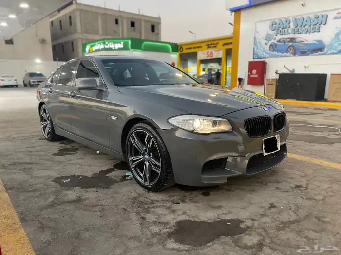 عرض خاص bmw 520 2012 حد 28 الف 0