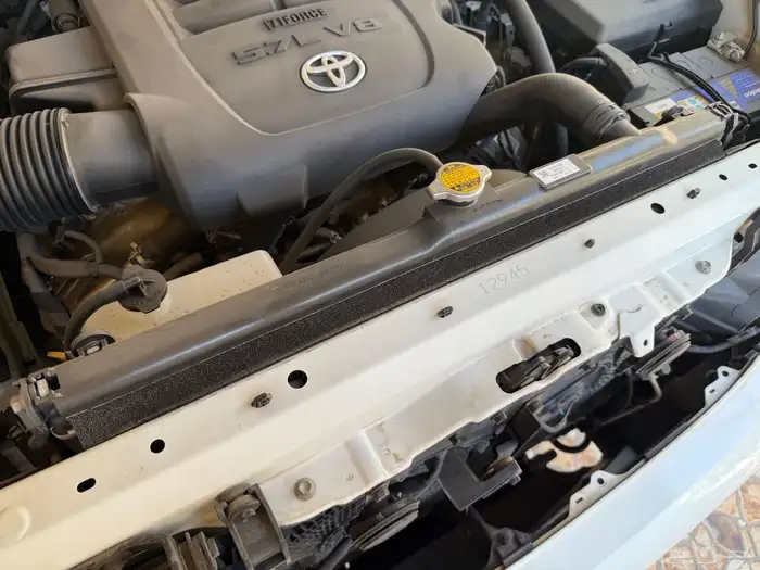 تيوتا سكويا المديل 2016 فتحه و دبل و ثلاجه سعودي بدي وكالة 97