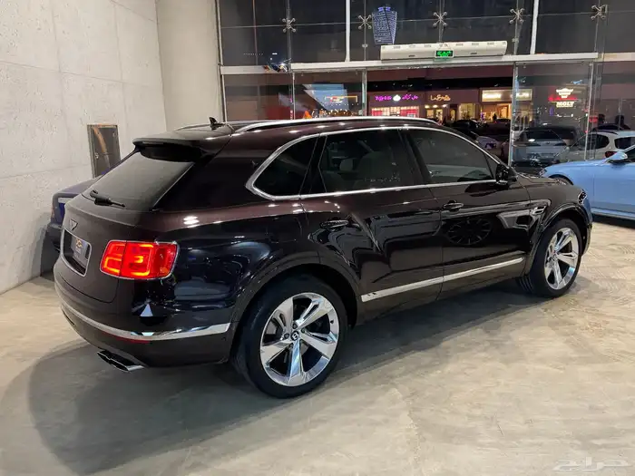بنتلي Bentayga موديل 2020م (وارد ساماكو) 6